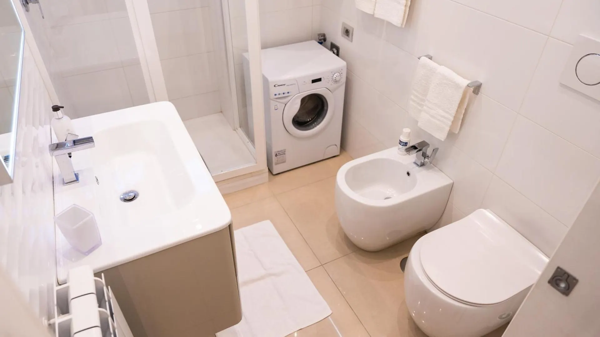 Moderno Alloggio A Roma Centro 0*, Рим